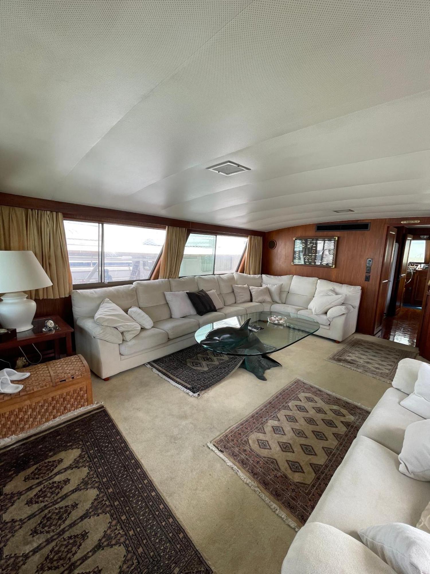 Hotel Yacht Our Alissa Sant Adria de Besos Luaran gambar